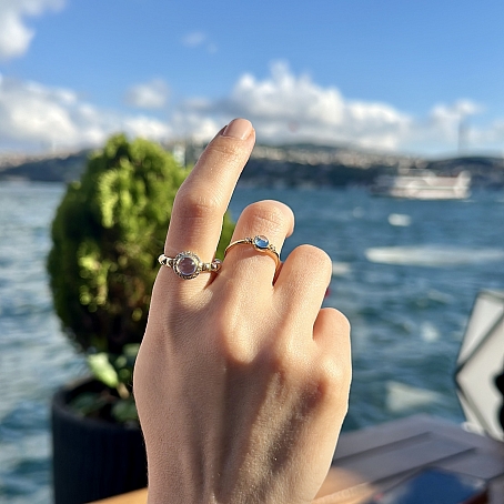 Opal Taşlı Altın Yüzük